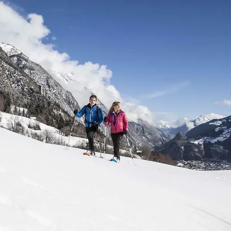 Pleasant Group In A Central Location Between Kitzbuhel And Mittersill. Semesterbostad *