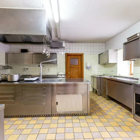 Pleasant Group In A Central Location Between Kitzbuhel And Mittersill. * Thurn