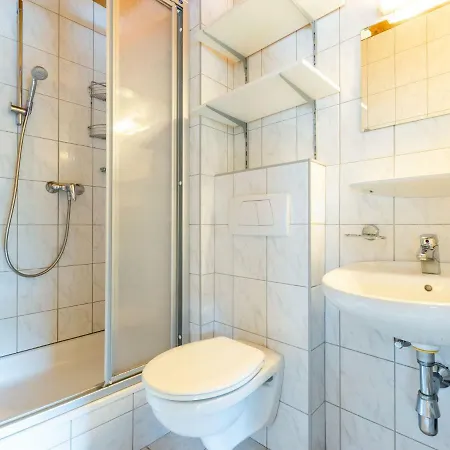 Pleasant Group In A Central Location Between Kitzbuhel And Mittersill. Vakantiehuis